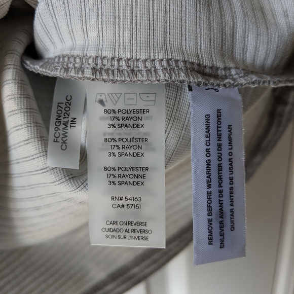 Calvin Klein short sleeve top - Picture 7 of 7